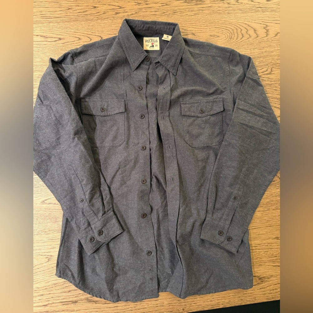 Red Head Brand Gray Button-Up Shirt
